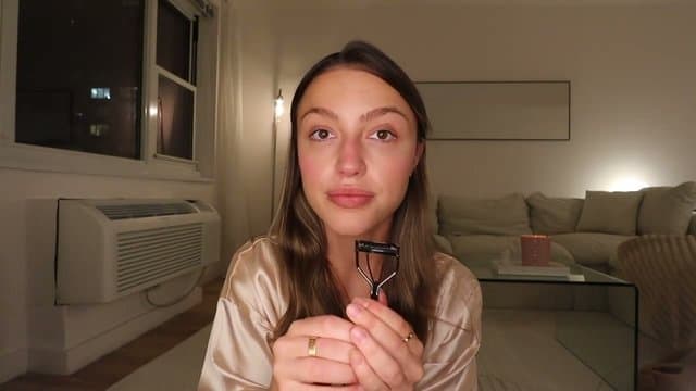 睫毛美容意外记