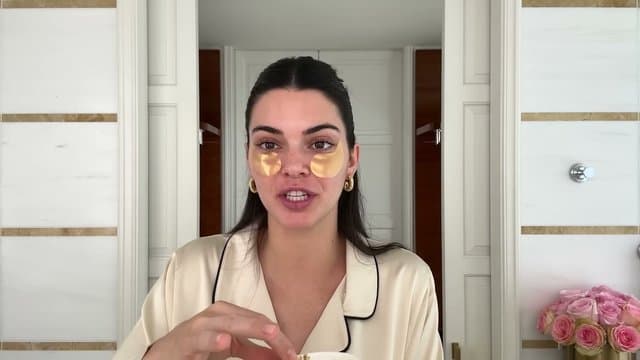 晨间护肤英语：刮痧与清洁